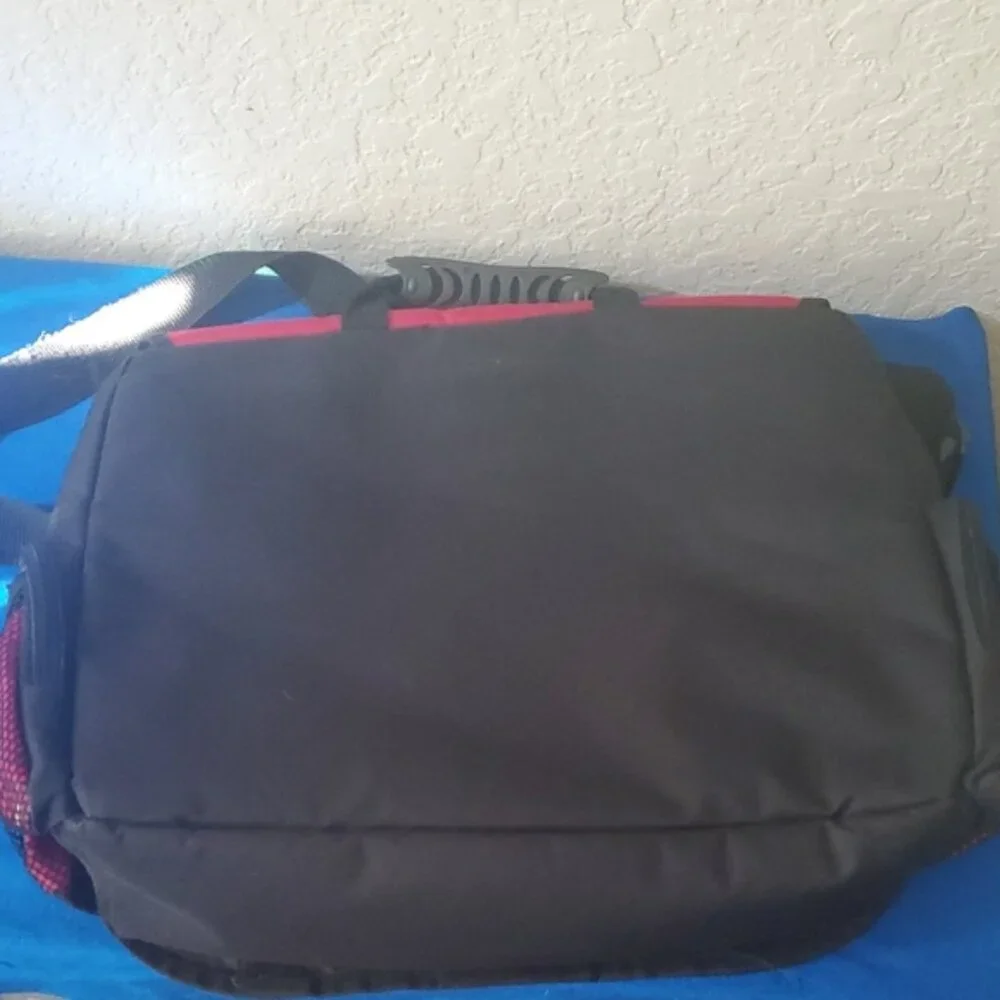 Eastsport Red & Black Crossbody Messenger Bag w/ Shoulder Strap